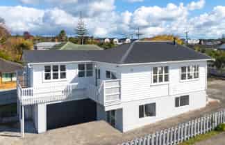 60 Titirangi Road, New Lynn