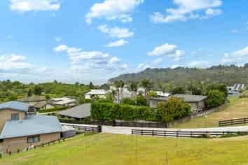 2 Horizon Views Way, Whangamata