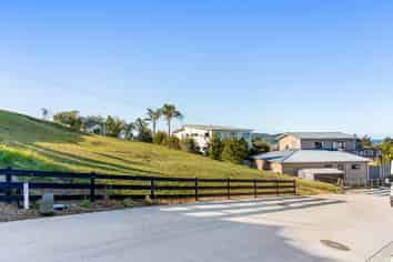 2 Horizon Views Way, Whangamata