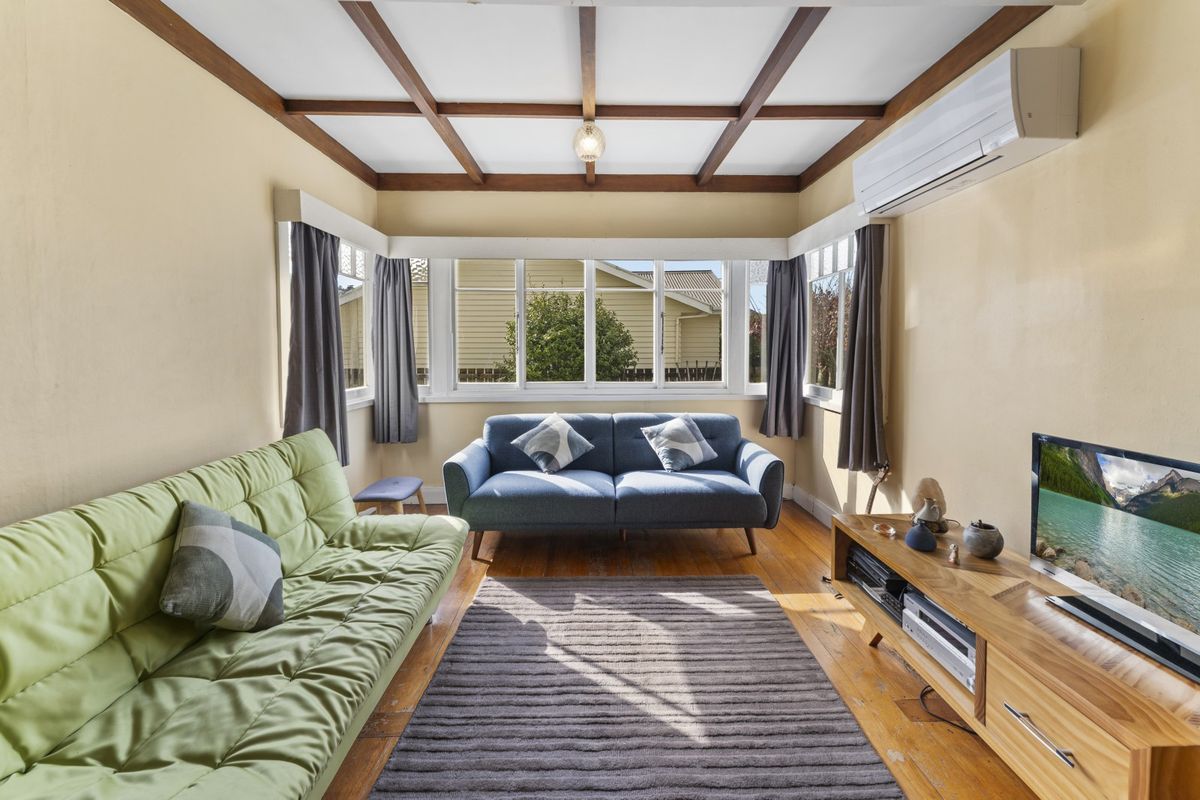 Character Home In Popular Location! - Ansicht 5