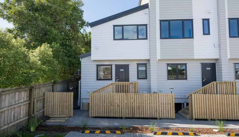 E/206 Archers Road, Glenfield