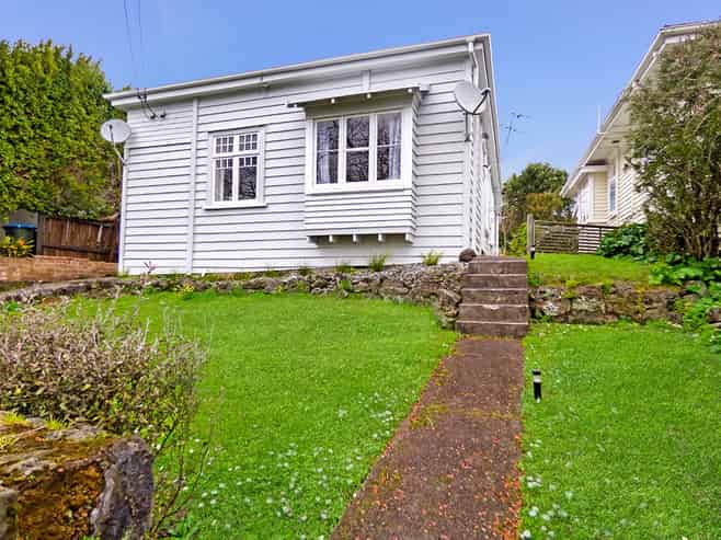 2/83 Calgary Street, Mount Eden