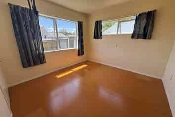 72 Queens Road, Waikanae Beach