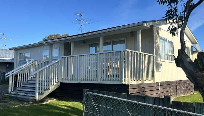72 Queens Road, Waikanae Beach