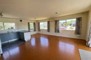 72 Queens Road, Waikanae Beach