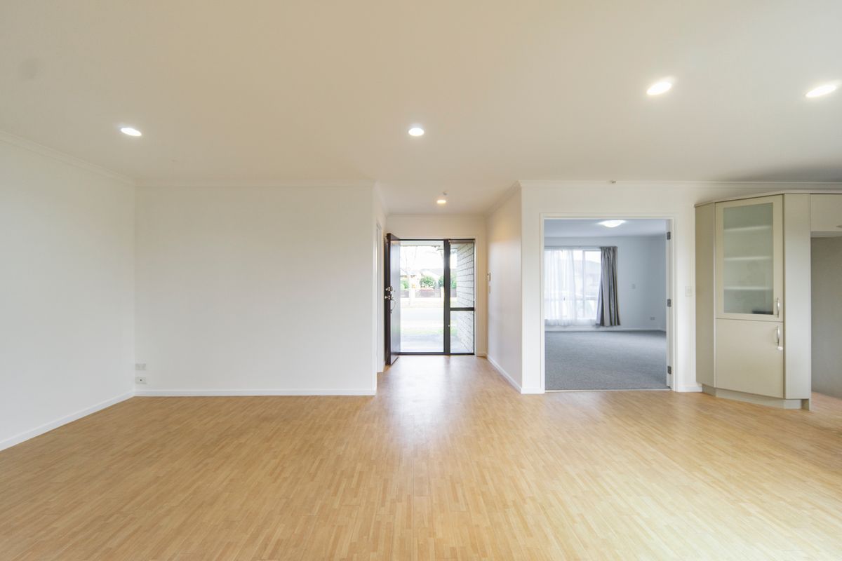 Upmarket family home in Rototuna - Ansicht 3