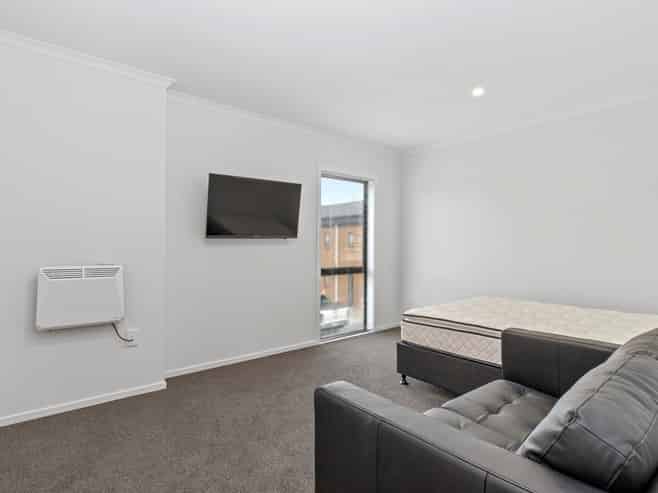 10B/150 Te Rapa Road, Beerescourt