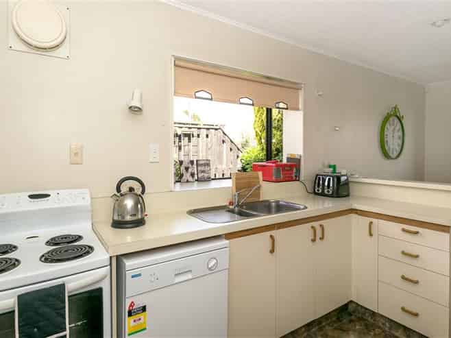 145 Redwood Street, Redwoodtown