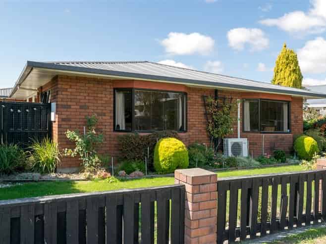 145 Redwood Street, Redwoodtown