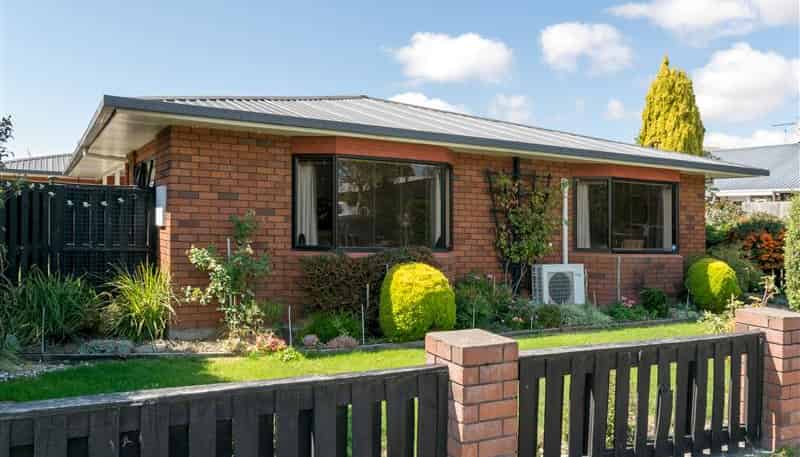 145 Redwood Street, Redwoodtown