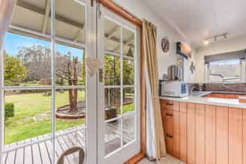 703 State Highway 1 , Picton