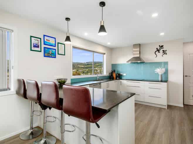 4 St Aidans Way, Tawa