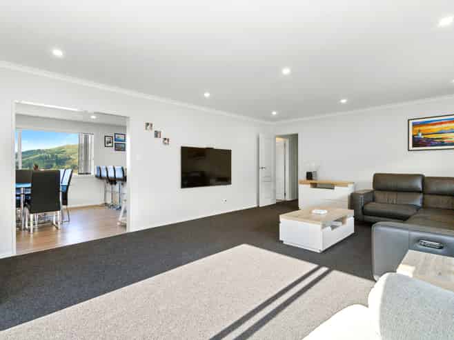 4 St Aidans Way, Tawa