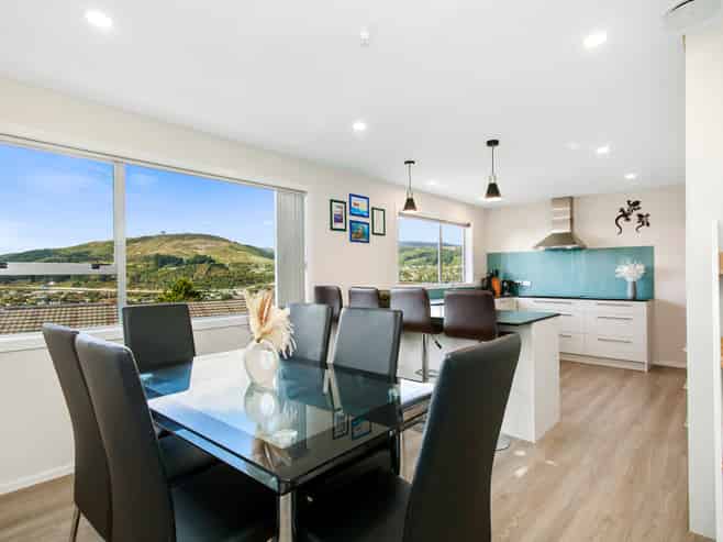 4 St Aidans Way, Tawa