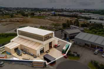  12m Stud Workshop in Strategic Location
