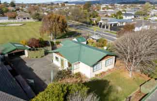 66 Avondale Road, Avondale