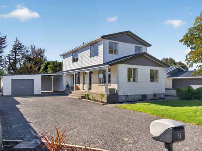 82 Victoria Street, Carterton