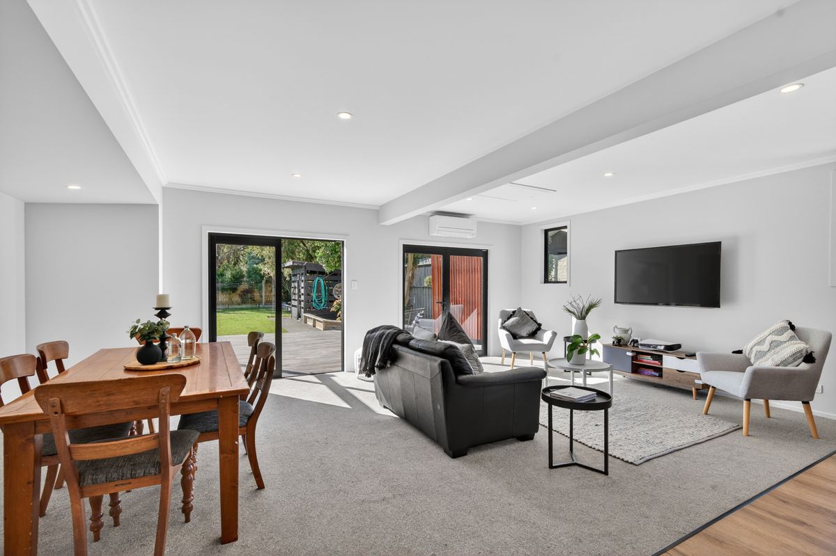 Impressive Renovation, Effortless Living - Mehr