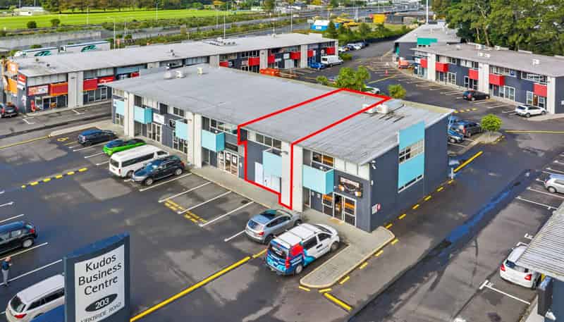 Unit 2/203 Kirkbride Road, Mangere