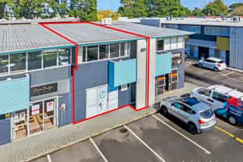 SPLIT LEVEL COMMERCIAL UNIT - OCCUPY AND EARN
