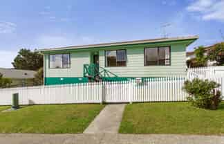 23 Nassau Avenue, Grenada North