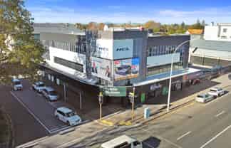 Immaculate Central City Offices 