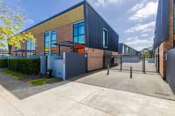 15/182 Flat Bush School Road, Flat Bush