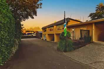 Golden Leaf Apartment Motels – Inner City FHGC