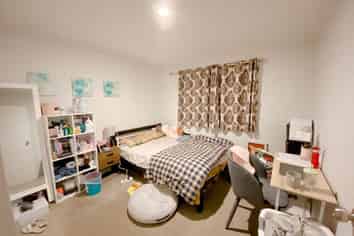 2/123 Bruce Road, Glenfield