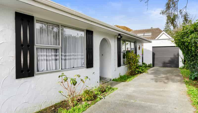 20A Marina Grove, Hutt Central