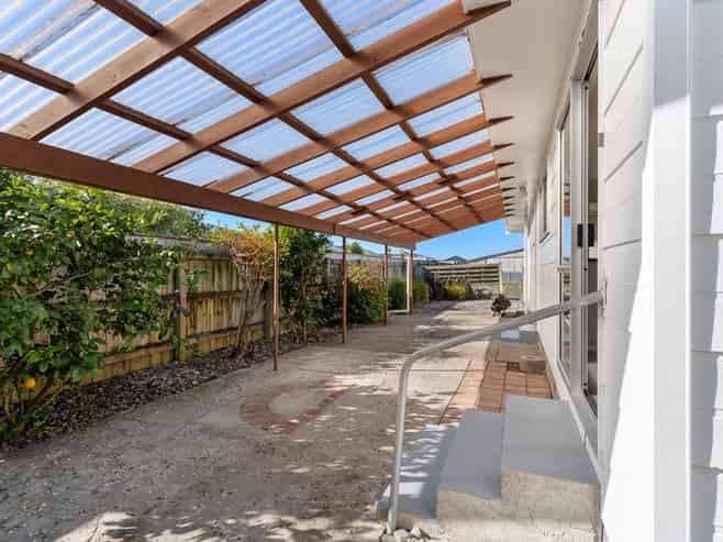 13 Hornsby Street, Carterton