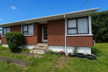 13 Mclean Avenue, Papatoetoe