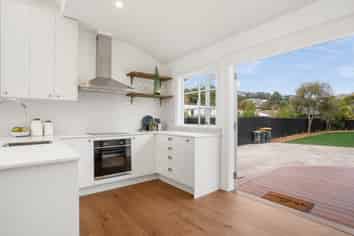64 Corson Ave, Beckenham