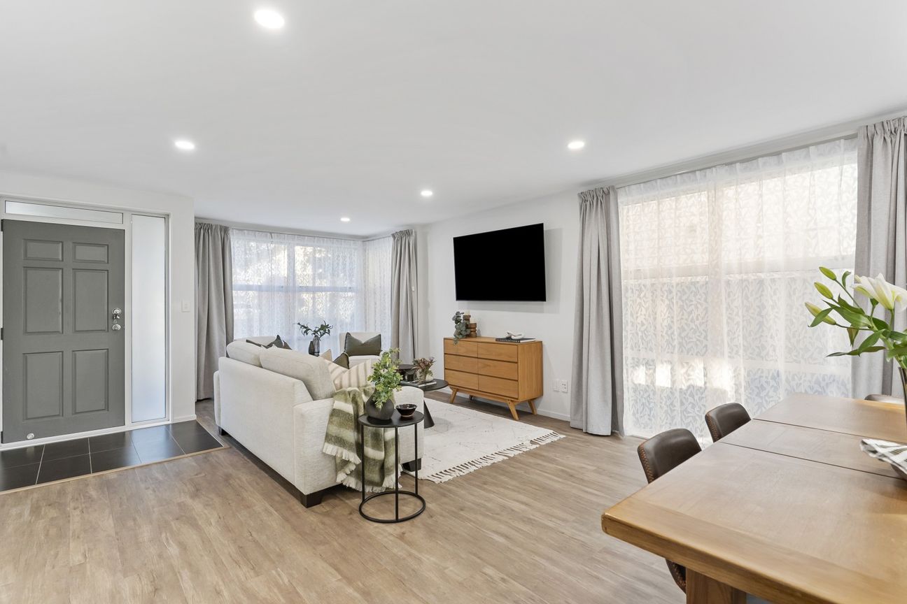 Modern, renovated living in Addison Park - Widok 6