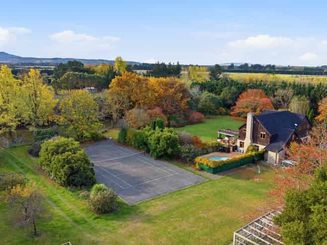 313 Plaskett Road, Fernside