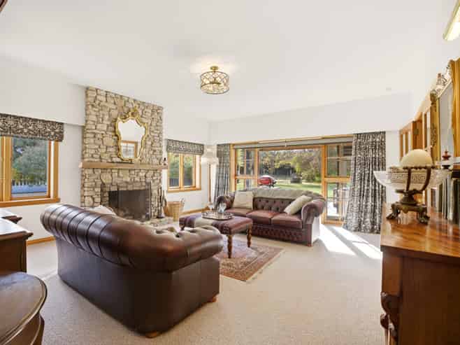 313 Plaskett Road, Fernside