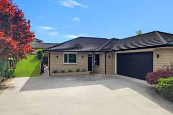 28 Baxendale Drive, Westbrook