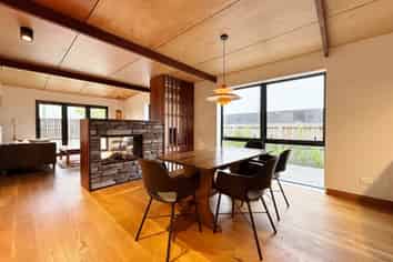 46 Hewitts Rd, Merivale