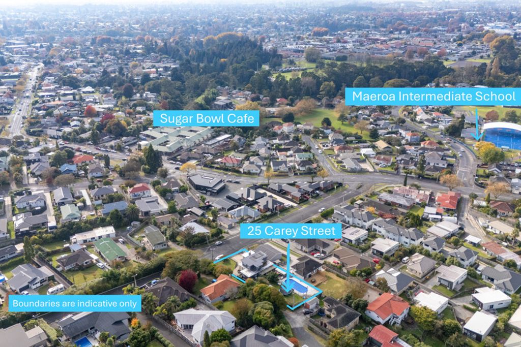 Family Home or Development Site In The Heart Of Maeroa! - Vista 4