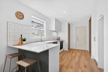 7/46 Cuba Street, Petone