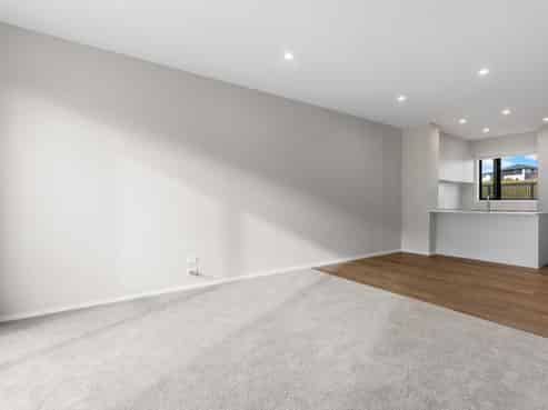2/16 Halo Green, Glenview