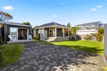 2/19 Awanui Street, Hilltop