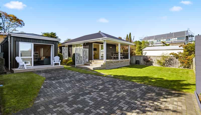 2/19 Awanui Street, Hilltop