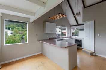 10 Mamaku Street, Paraparaumu