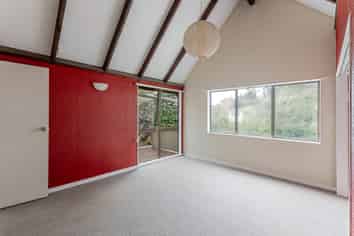 10 Mamaku Street, Paraparaumu