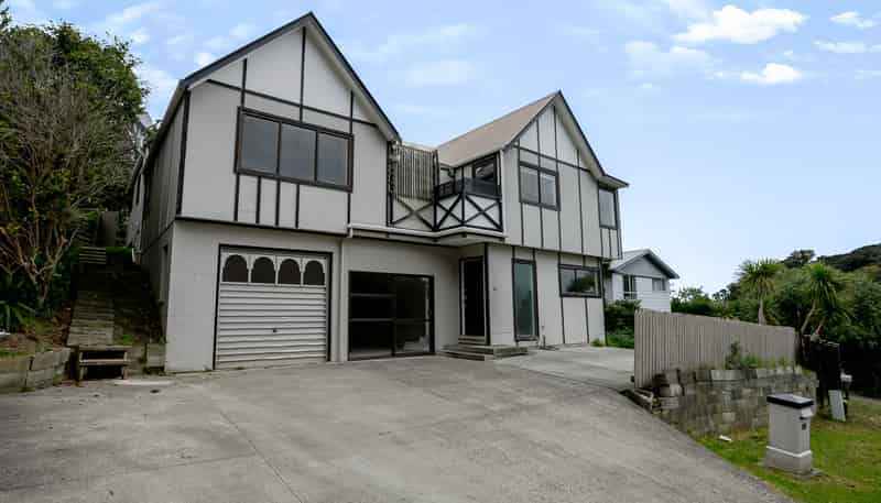 10 Mamaku Street, Paraparaumu