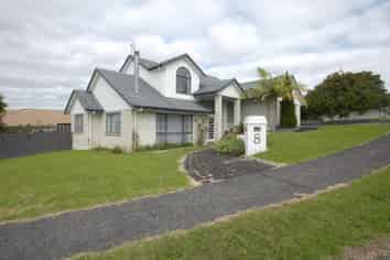 8 Highgate place, Somerville