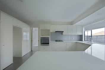 8 Highgate place, Somerville