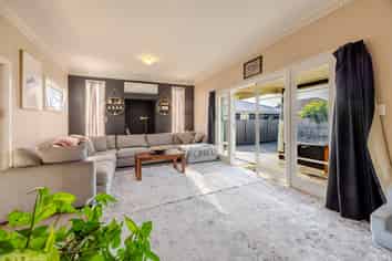 107a Mayfair Avenue, Mayfair