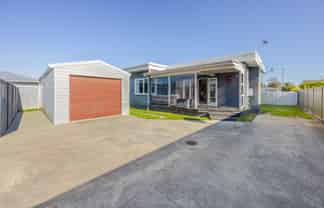 107a Mayfair Avenue, Mayfair
